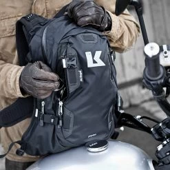 Kriega R20 Rucksack Schwarz Gr. 20 Liter -Motorradbekleidungsgeschäft 65010020 2 1