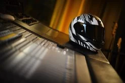 Scorpion Integralhelm EXO-390 Mit KwickWick Kwickfit EllipTec Und ECE 22.05 -Motorradbekleidungsgeschäft exo 390 pop matt black white 3 1