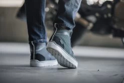 TCX Motorrad Sneaker IKASU LADY AIR Damen Wildleder CE Mit D3O Protektoren -Motorradbekleidungsgeschäft tcx ikasu lady air schwarz grau weiss detail 2