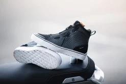 TCX Motorrad Sneaker IKASU LADY AIR Damen Wildleder CE Mit D3O Protektoren -Motorradbekleidungsgeschäft tcx ikasu lady air schwarz grau weiss detail 3