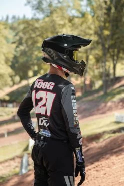 Scorpion Crosshelm VX-22 AIR Premium-Offroad Helm ECE 22.06 Mit Doppel-D Verschluss Und AirFit Technik -Motorradbekleidungsgeschäft vx22a solid matbla l1 1