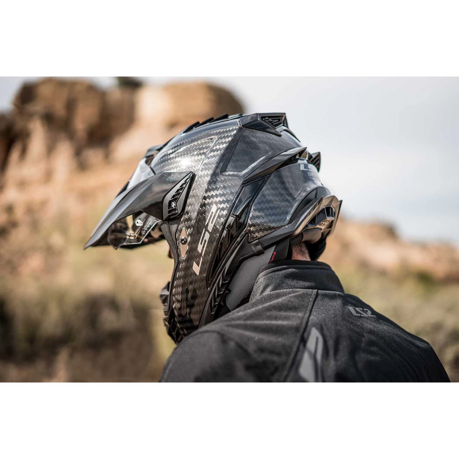 LS2 MX701 Explorer Carbon Endurohelm ECE 22.06 Inklusive Sonnenblende Und Pinlock 3 LS2 MX701 Explorer Carbon Endurohelm ECE 22.06 Inklusive Sonnenblende Und Pinlock